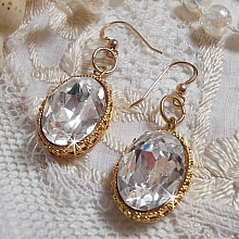 BO Boucles D'or avec des cabochons ovales en cristal et crochets d&rsquo;oreilles en Gold Filled 14 carats.
